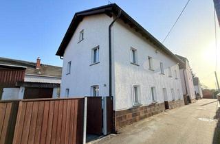Einfamilienhaus kaufen in 08606 Oelsnitz, ++ geräumiges Einfamilienhaus mit Nebengebäuden ++