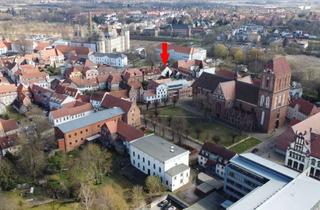 Haus kaufen in Philip-Brandin-Straße 15, 18273 Güstrow, Wohn- und Geschäftshaus mit flexiblem Nutzungskonzept in Güstrow