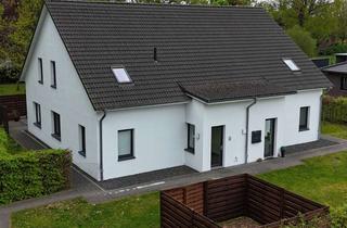 Anlageobjekt in 24576 Bimöhlen, 2 Mehrfamilienhäuser (BJ 2017/2018) – 8 WE – vollvermietet – 81.000 € Miete p.a.