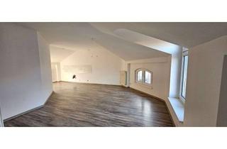 Anlageobjekt in 99974 Mühlhausen, Willkommen über den Dächern von Mühlhausen – Eigentumswohnung in perfekter Altstadtlage