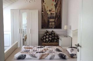 Immobilie mieten in 71065 Sindelfingen, schicke 2-Zimmer-DG-Wohnung in Sindelfingen - WOHNEN AUF ZEIT