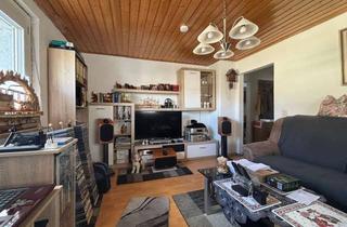 Wohnung kaufen in 74366 Kirchheim, Kapitalanlage in Kirchheim am Neckar – 2,5 Zimmer in kernsaniertem Dreifamilienhaus
