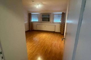 Wohnung kaufen in 73770 Denkendorf, Schöne 3 Zimmer Wohnung mit Ausbaupotential auf ca. 120 qm!