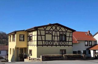 Haus kaufen in 98617 Henneberg, Charmantes Wohnhaus mit Entwicklungspotenzial in Henneberg bei Meiningen