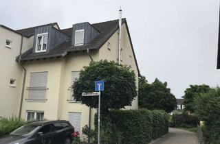 Wohnung mieten in Marie-Curie-Straße 12, 50226 Frechen, Gemütliche und ruhige Dachgeschoss-Wohnung (2ZKBB) mit Balkon und Küche