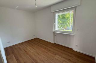Wohnung mieten in An Der Farrenwiese, 63303 Dreieich, Sanierte 3-Zimmer-Erdgeschosswohnung mit Balkon in Dreieich