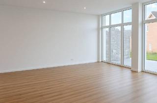 Wohnung mieten in Am Blumenhaus 16, 45549 Sprockhövel, Großzügige, barrierefreie 3 Zi.-Wohnung. mit Gartenanteil und zwei Stellplätzen