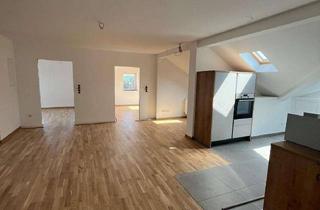 Wohnung mieten in Geibelstr. 22, 63450 Hanau, Erstbezug nach Kernsanierung: Moderne 3-Zimmer-DG-Wohnung mit Stil