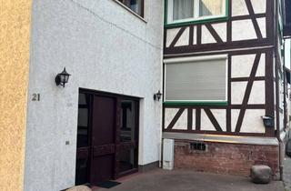 Haus kaufen in Alte Dorfstraße 21, 63594 Hasselroth, Gepflegtes Fachwerkhaus mit in Hasselroth