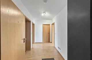Wohnung kaufen in 16356 Werneuchen, Bezugsfrei und mit Fahrstuhl: 3-Zimmer-Wohnung mit TG-Platz in Werneuchen Seefeld!