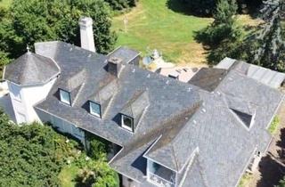 Villa kaufen in 54533 Oberkail, Repräsentative Architektenvilla mit Turm, Einliegerwohnung & parkähnlichem Grundstück - Wohntraum!