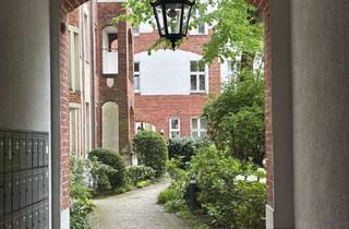 Wohnung kaufen in Pfalzburgerstrasse 34, 10717 Wilmersdorf, 2-Raum Wohnung mit Wohnküche, Balkon und Aufzug im Güntzelkiez