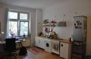 Wohnung kaufen in Pflügerstraße 64, 12047 Neukölln, Sonniges Altbau-Studio mit separatem Schlafzimmer - Provisionsfrei