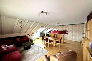 Wohnung kaufen in 79856 Hinterzarten, Ruhig gelegene DG-Wohnung mit Balkon, 2 Stellplätze und Gartenmitnutzung