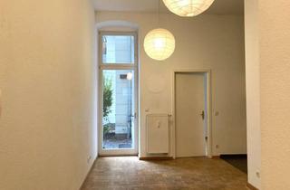 Wohnung kaufen in Prenzlauer Berg, 10405 Prenzlauer Berg, Ab sofort BEZUGSFREI! Stilvolle Altbauwohnung im beliebten Winsviertel mit Terrasse zum Innenhof