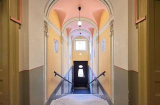 Wohnung kaufen in 04317 Reudnitz-Thonberg, Stilvoll wohnen im Altbauklassiker in Leipzig-Reudnitz - Blick ins Grüne