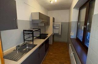 Wohnung mieten in Prinzstraße, 66578 Schiffweiler, Alltagstaugliche 3,5-Zimmer-Wohnung in Schiffweiler
