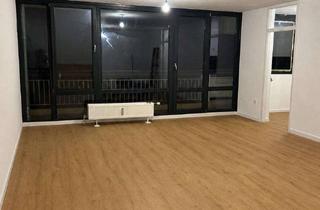 Wohnung mieten in Lübecker Straße 19, 50858 Weiden, Alltagstaugliche 1-Zimmer-Wohnung in Köln-Weiden