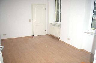 Wohnung mieten in Wismarsche Str. 29, 18057 Kröpeliner Tor-Vorstadt, 1-Raumwohnung in der KTV mit Laminat, Wannenbad und Pantryküche...!!!!!!