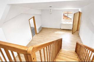 Wohnung mieten in Kanzleistraße 19, 63762 Großostheim, Wohnen mit Charakter: 2,5-Zimmer-Dachgeschosswohnung in Großostheim