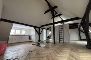 Wohnung mieten in Treskowallee 61, 10318 Karlshorst, Wohnen mit Charakter: 2-Zimmer-Dachgeschosswohnung in Karlshorst
