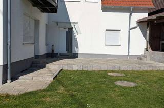Wohnung mieten in Ichenhauser Straße 19, 89359 Kötz, 3-Zimmer-Wohnung mit Terrasse in Kötz