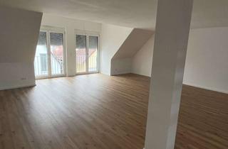 Wohnung mieten in Graf-Hartmann-Str. 5/1, 71706 Markgröningen, Alles neu! Komfort, Aufzug, Dachterrasse, TG, fantastischer Ausblick