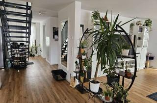 Wohnung mieten in Graf-Hartmann-Str. 5/1, 71706 Markgröningen, Alles neu! Komfort, Aufzug, Dachterrasse, TG, fantastischer Ausblick
