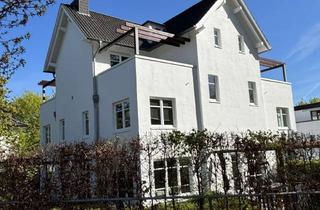 Wohnung mieten in Sülldorfer Kirchenweg 56, 22587 Blankenese, Familientraum: 7-Zimmer-Wohnung in Hamburg Blankenese