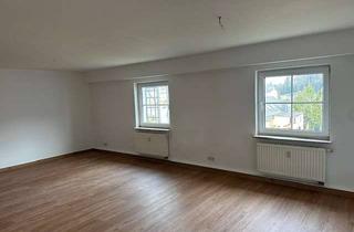 Wohnung mieten in Hauptstraße 147a, 09390 Gornsdorf, Renovierte 2-Zimmerwohnung mit großzügigem Wohnbereich in idyllischer Lage!