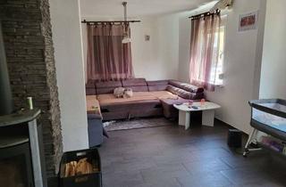 Wohnung mieten in Bahnhofstraße 41, 75305 Neuenbürg, Alltagstauglich geschnittene 3 Zimmer in Neuenbürg