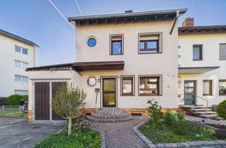 Haus kaufen in 68519 Viernheim, Charmantes Reihenendhaus mit 5 Zimmern & Garten | Viernheim