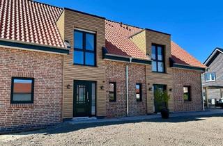 Doppelhaushälfte kaufen in Osterende 48, 26689 Apen, Neubau. Energieeffiziente Doppelhaushälfte im klassischen Landhausstil