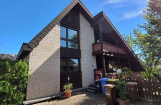 Haus kaufen in 97268 Kirchheim, Ausgefallene Architekur - mit Galerie, hellen Räumen und Platz für die große Familie! ELW vorhanden!