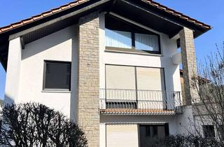 Einfamilienhaus kaufen in 97688 Bad Kissingen, Einfamilienhaus mit Einliegerwohnung und 2 Garagen