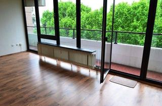 Wohnung mieten in 51149 Köln, TOP-Angebot: geräumige 2 Zimmer mit Balkon - frisch renoviert mit optionaler Einbauküche