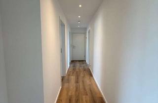 Immobilie mieten in 80995 Feldmoching-Hasenbergl, Sofort bezugsfrei: Modernes WG-Zimmer, neu renoviert und komplett möbliert