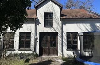 Lager mieten in 87700 Memmingen, Gebäudehalle mit kleinem Büro