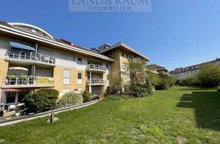 Wohnung kaufen in 14532 Kleinmachnow, TOP Lage Kleinmachnow - 2 Zimmer Dachgeschoss mit Balkon, Fahrstuhl u. TG Platz
