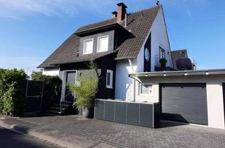 Wohnung mieten in Im Kleefeld, 53757 Sankt Augustin, Vollständig renovierte 2-Zimmer-Dachgeschosswohnung mit Balkon und Dachterrasse in Sankt Augustin