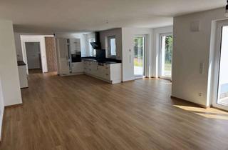 Wohnung mieten in 91325 Adelsdorf, Moderne 5-Zimmer Wohnung mit Terrasse und großem Garten in Adelsdorf