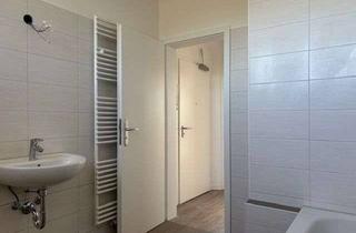 Wohnung mieten in Friedrich-Ebert-Str. 19, 06237 Leuna, Ganz oben, alles neu, mit Wanne und Balkon mit grünem Weitblick