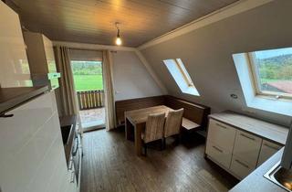Wohnung mieten in 95466 Weidenberg, Schöne 3 Zimmer Wohnung mit Balkon in Weidenberg / Lehen