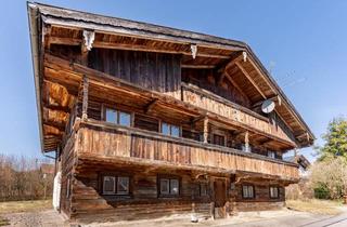 Bauernhaus kaufen in 83626 Valley, Rarität an der Mangfall - Denkmal mit Erweiterungspotenzial
