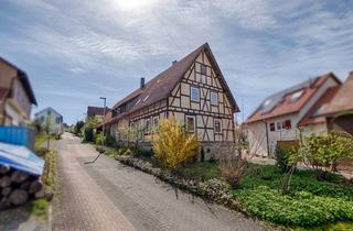 Haus kaufen in 75334 Straubenhardt, Charmantes Fachwerkhaus zur Renovierung