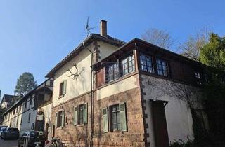 Wohnung kaufen in 76229 Karlsruhe, Historisches Wohnen und Atelier am Schloss Augustenburg