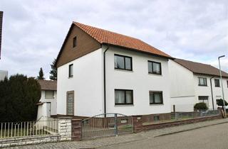 Einfamilienhaus kaufen in 68809 Neulußheim, Traumlage & viel Platz: Freistehendes Zweifamilienhaus mit großem Garten