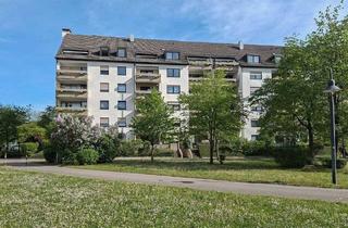 Mehrfamilienhaus kaufen in 86167 Augsburg, Augsburg - Ihr neues Zuhause in Augsburg: Großzügige 4-Zimmer-Wohnung mit Loggia inkl. TG-Stellplatz
