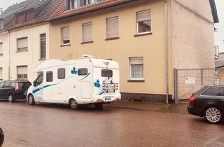 Wohnung kaufen in 66113 Saarbrücken, Saarbrücken - Dachgeschosswohnung zu verkaufen - Rastpfuhl
