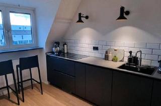 Wohnung kaufen in 90419 Nürnberg, Nürnberg - Wohnung mit Burgblick +++ Küche+Leuchten+Kleiderschrank